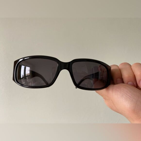 Y2K Black Gucci Sunglasses - Picture 7 of 12